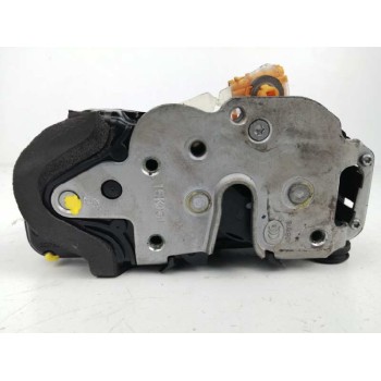 Recambio de cerradura puerta trasera derecha para opel zafira tourer 1.6 cdti dpf referencia OEM IAM 3023880  