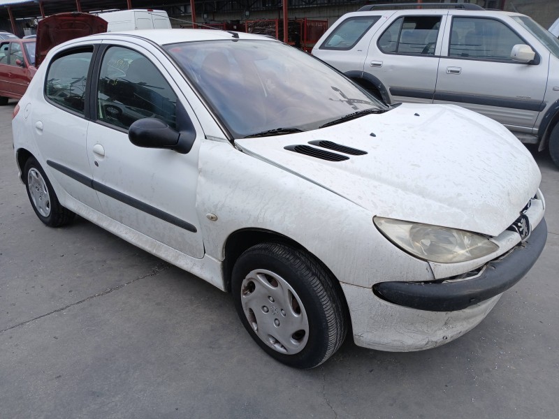 PEUGEOT 206 BERLINA