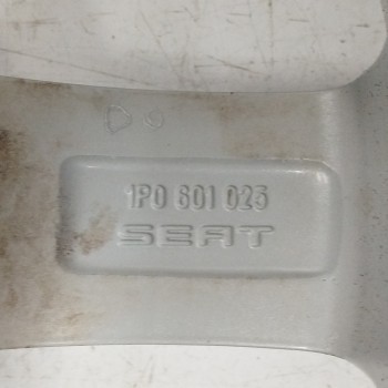 Recambio de llanta para seat toledo (5p2) 2.0 tdi referencia OEM IAM 1P0601025 6,5JX16H2 ET50 5H 5X112