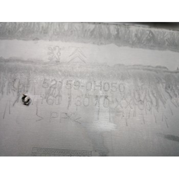 Recambio de paragolpes trasero para peugeot 107 1.0 cat (384f) referencia OEM IAM 521590H050 OBSERVAR FOTOS 