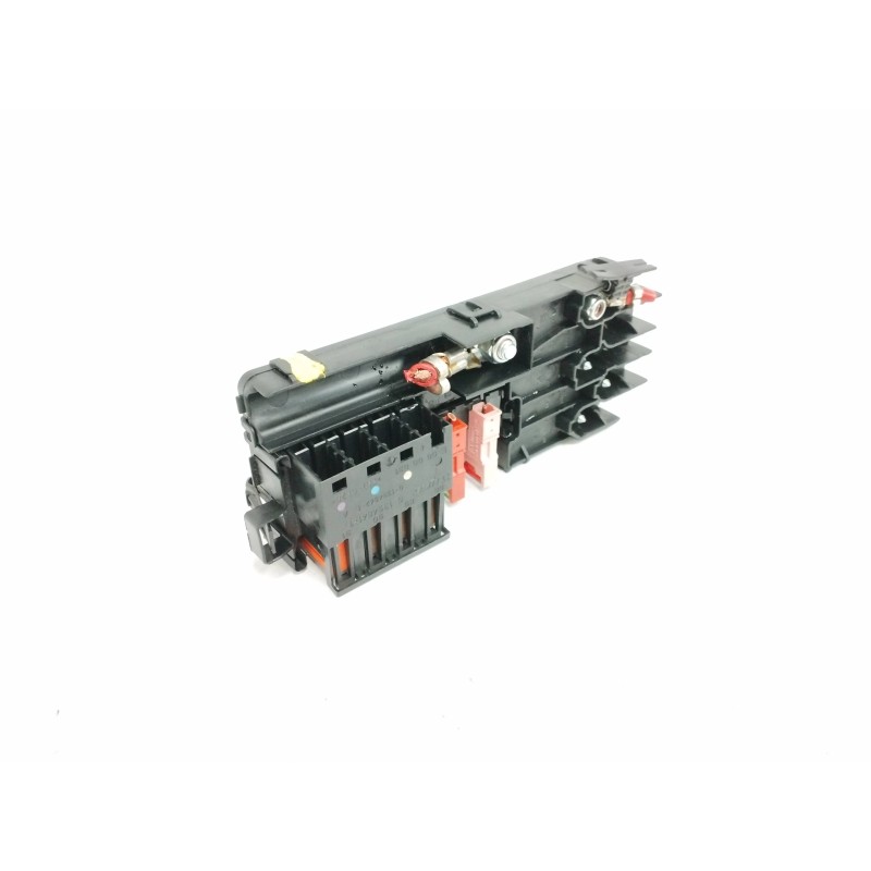 CAJA RELES / FUSIBLES