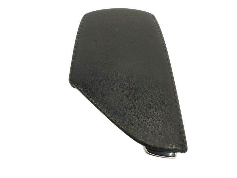 Recambio de apoyabrazos central para hyundai i40 1.7 crdi cat referencia OEM IAM 846603Z000VGR  