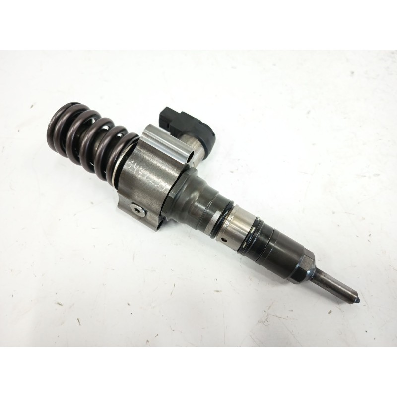 Recambio de inyector para volkswagen passat b6 (3c2) 2.0 tdi 16v referencia OEM IAM 03G130073S  