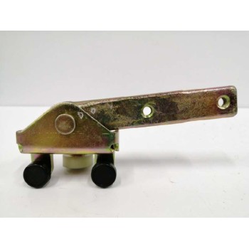 Recambio de soporte / guia puerta corredera para mercedes-benz vito (w638) caja cerrada 108 d  (638.064) referencia OEM IAM A638