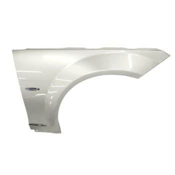 Recambio de aleta delantera derecha para mercedes-benz clase c (w204) berlina 2.1 cdi cat referencia OEM IAM A2048810201  