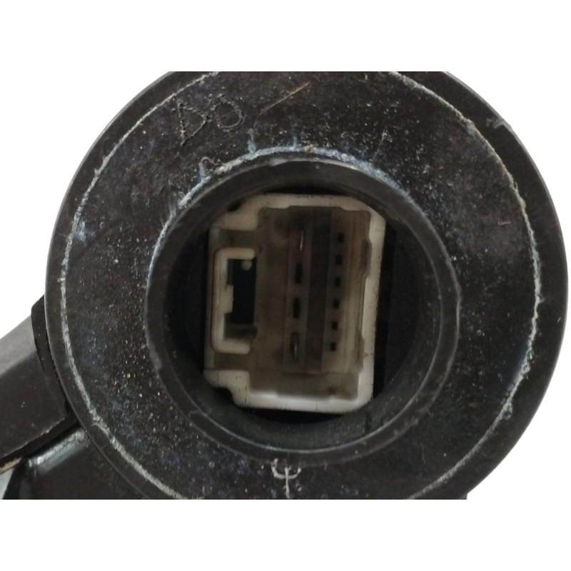 CERRADURA PUERTA TRASERA IZQUIERDA