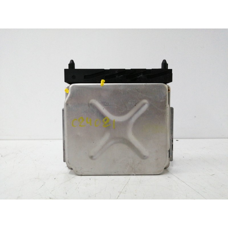 Recambio de centralita motor uce para volvo s60 berlina 2.4 cat referencia OEM IAM 08627148A MB0797008951 