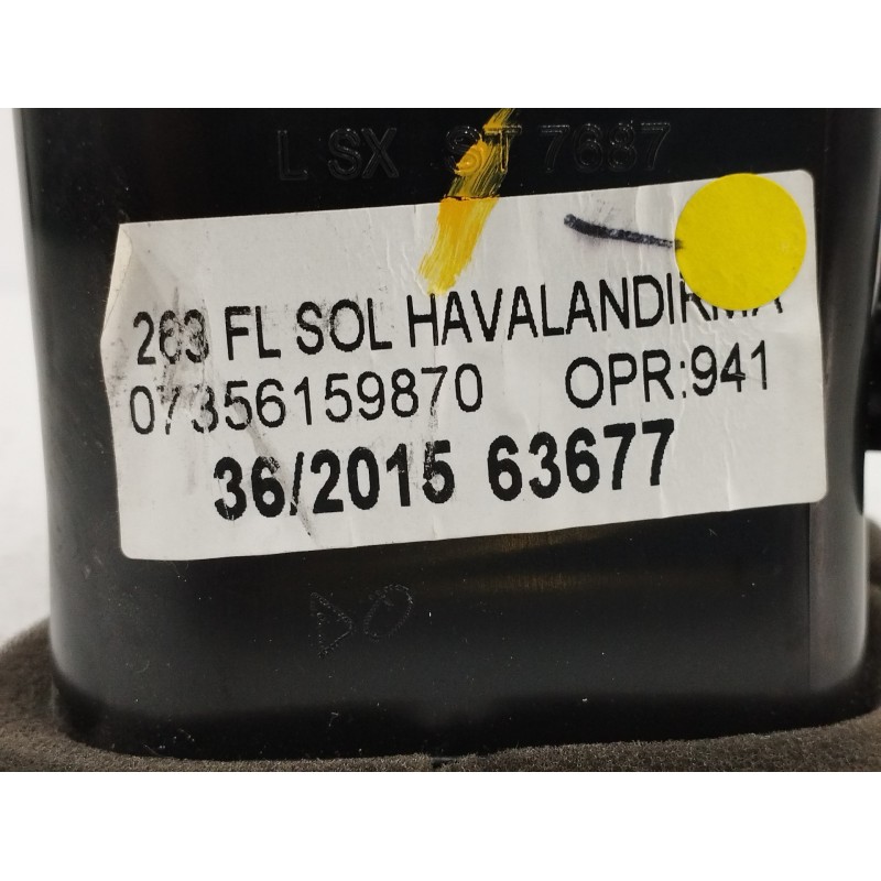 REJILLA AIREADORA LADO IZQUIERDO