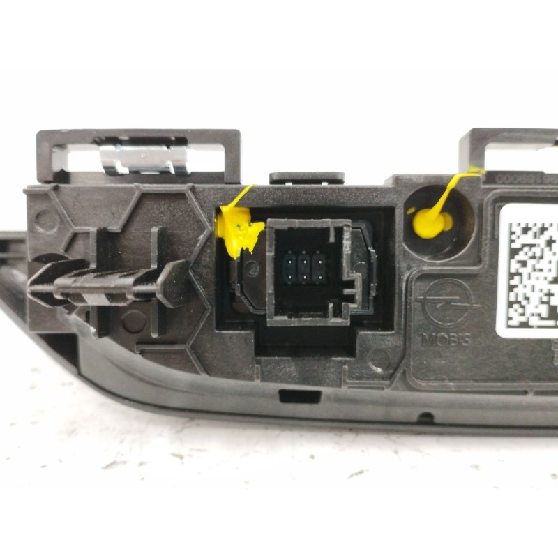 SISTEMA AUDIO / RADIO CD CONTROLES RADIO Y WARNING