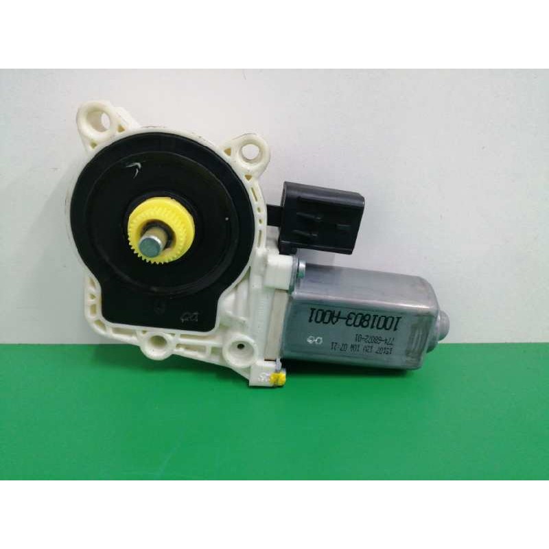 Recambio de motor elevalunas delantero derecho para dodge nitro 2.8 crd referencia OEM IAM 1001803A001  7746807201