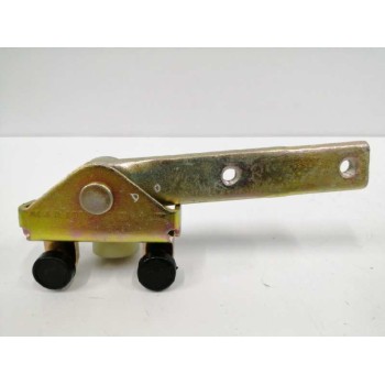 Recambio de soporte / guia puerta corredera para mercedes-benz vito (w638) caja cerrada 108 d  (638.064) referencia OEM IAM A638