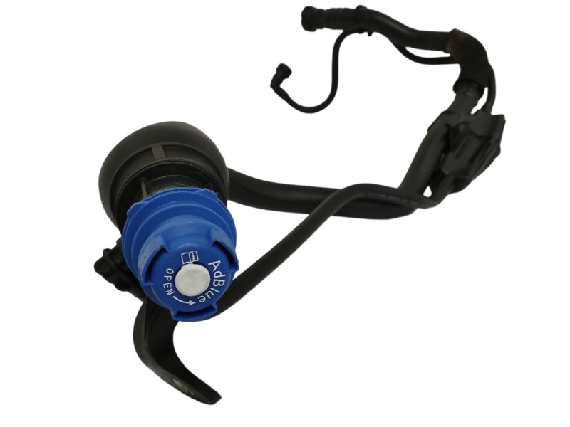 Recambio de boca llenado combustible para peugeot partner k9 1.5 blue hdi 100 referencia OEM IAM 9815705980 DEPOSITO ADBLUE Recambio de boca llenado combustible para peugeot partner k9 1.5 blue hdi 100 referencia OEM IAM 9815705980 DEPOSITO ADBLUE