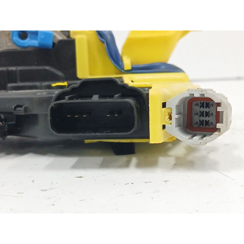 CERRADURA PUERTA DELANTERA DERECHA