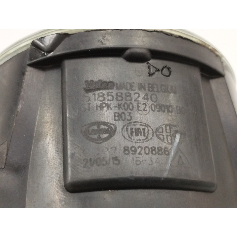 FARO ANTINIEBLA IZQUIERDO