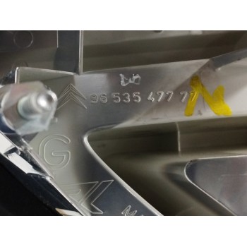 Recambio de piloto trasero izquierdo interior para citroën c4 picasso 1.8 referencia OEM IAM 9653547777  