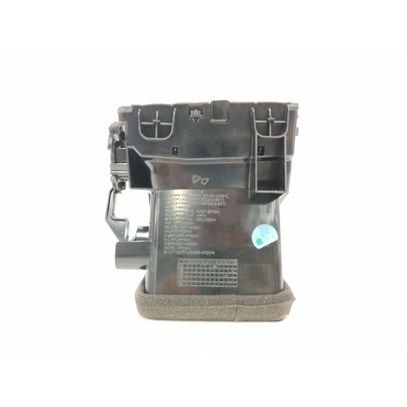 REJILLA AIREADORA CENTRAL IZQUIERDA