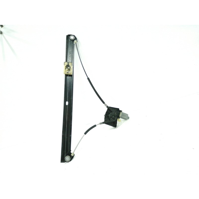 ELEVALUNAS DELANTERO DERECHO