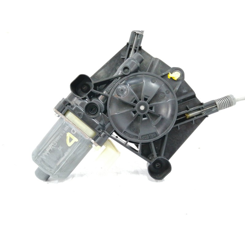 ELEVALUNAS DELANTERO DERECHO