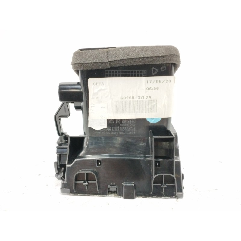 REJILLA AIREADORA CENTRAL DERECHA