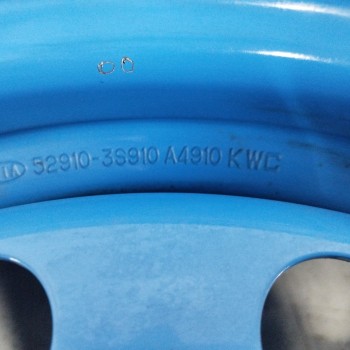 Recambio de neumatico repuesto para kia carens iv 1.6 gdi referencia OEM IAM 529103S910 16X4T ET30 5H 5X115