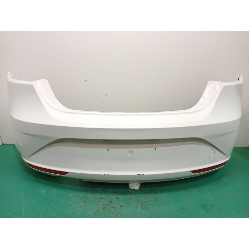 Recambio de paragolpes trasero para seat leon (1p1) 1.4 tsi referencia OEM IAM 1P0807421GRU  