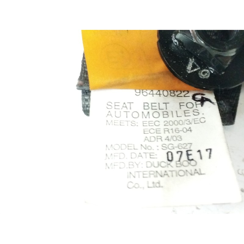 CINTURON SEGURIDAD TRASERO DERECHO