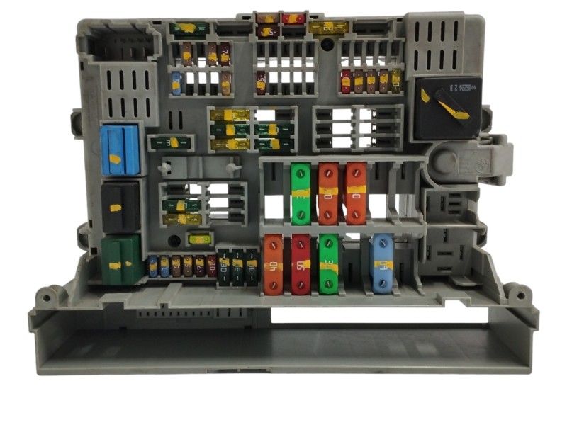 Recambio de caja reles / fusibles para bmw serie 3 touring (e91) 2.0 16v diesel referencia OEM IAM 61146978270  