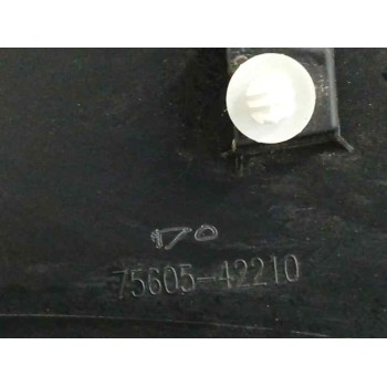 Recambio de moldura para toyota bz4x (_eam1_) ev (xeam10) referencia OEM IAM 7560542210 LATERAL TRASERA DERECHA