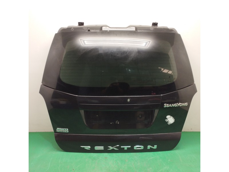 Recambio de porton trasero para ssangyong rexton 2.7 turbodiesel cat referencia OEM IAM 6400108302 OBSERVAR FOTOS 
