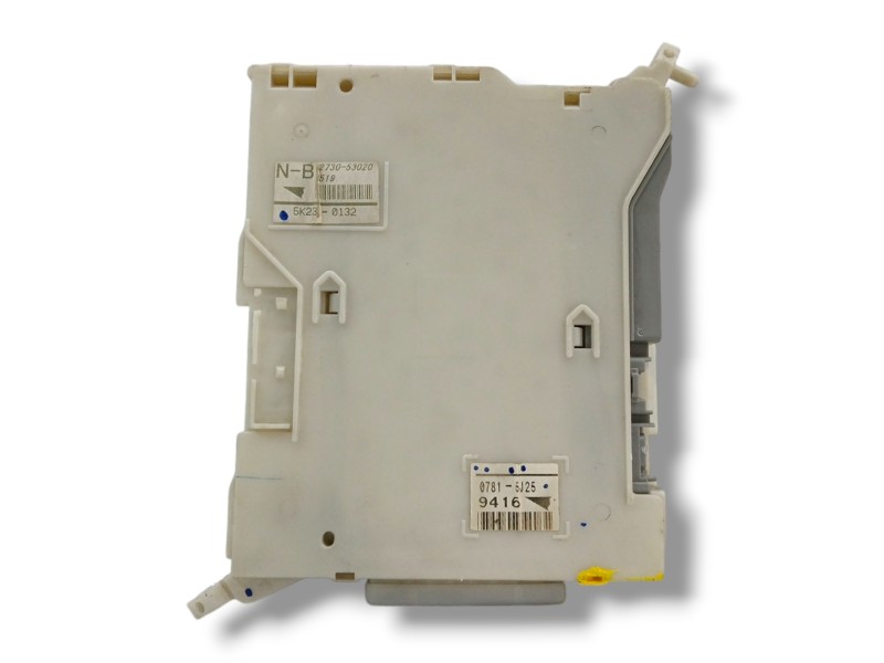 Recambio de caja reles / fusibles para lexus is200 (ds2/is2) 2.2 d-cat referencia OEM IAM 8273053020  