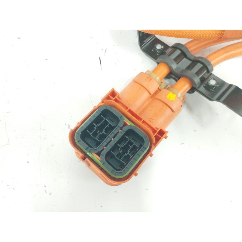 NO IDENTIFICADO CABLE DE ALTO VOLTAJE