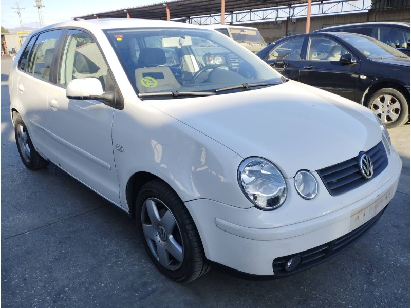 VOLKSWAGEN POLO (9N1)