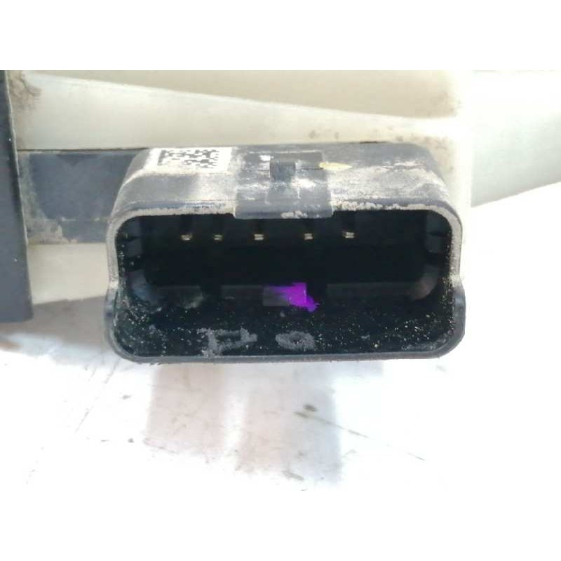 CERRADURA PUERTA TRASERA DERECHA