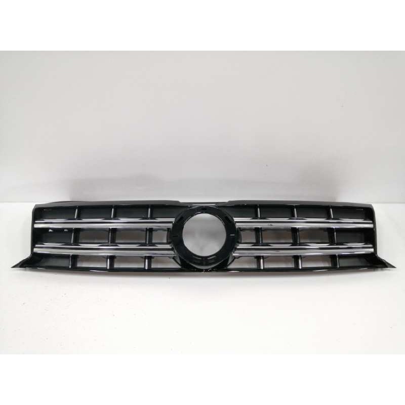 Recambio de rejilla delantera para volkswagen amarok comfortline doublecab 4motion referencia OEM IAM 2H6853651B  