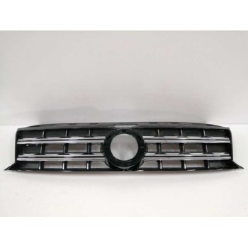 Recambio de rejilla delantera para volkswagen amarok comfortline doublecab 4motion referencia OEM IAM 2H6853651B  
