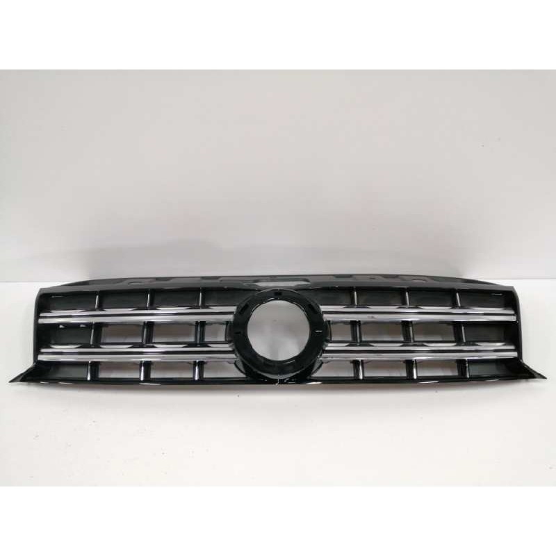 Recambio de rejilla delantera para volkswagen amarok comfortline doublecab 4motion referencia OEM IAM 2H6853651B  