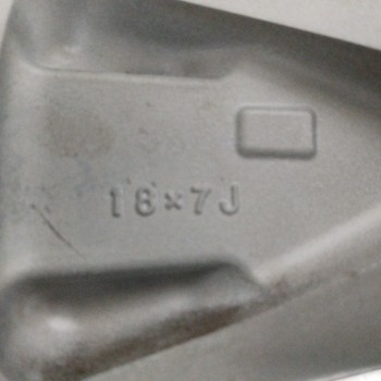 Recambio de llanta para lexus rx 3.3 v6 24v cat referencia OEM IAM 4261A48020 18X7J ET35 5H X5115