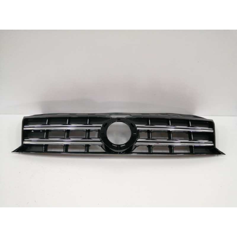 Recambio de rejilla delantera para volkswagen amarok comfortline doublecab 4motion referencia OEM IAM 2H6853651B  