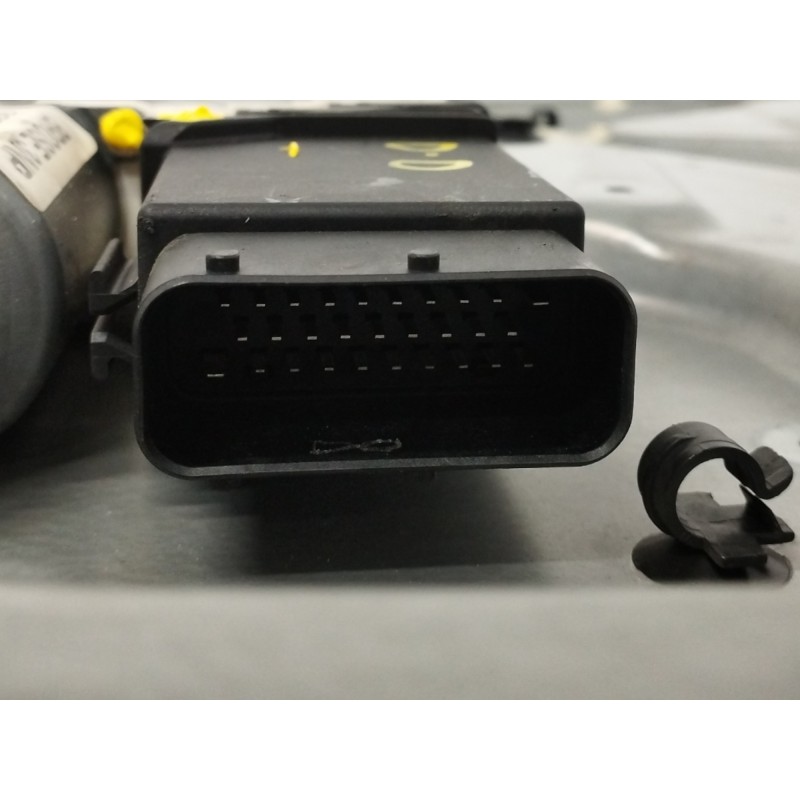 ELEVALUNAS DELANTERO DERECHO 1C0837752 1C2959801A