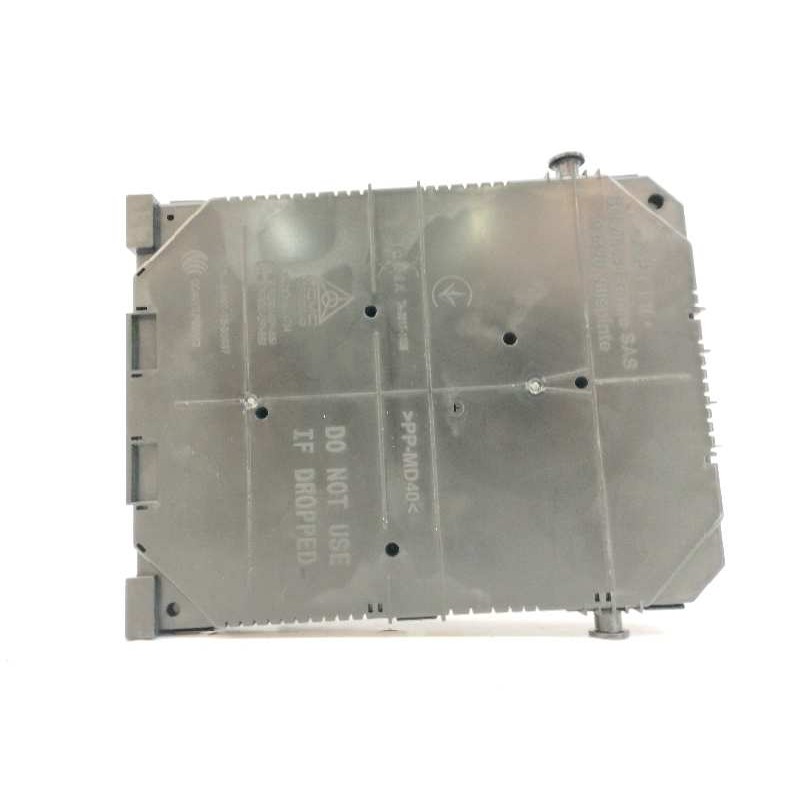 CAJA RELES / FUSIBLES