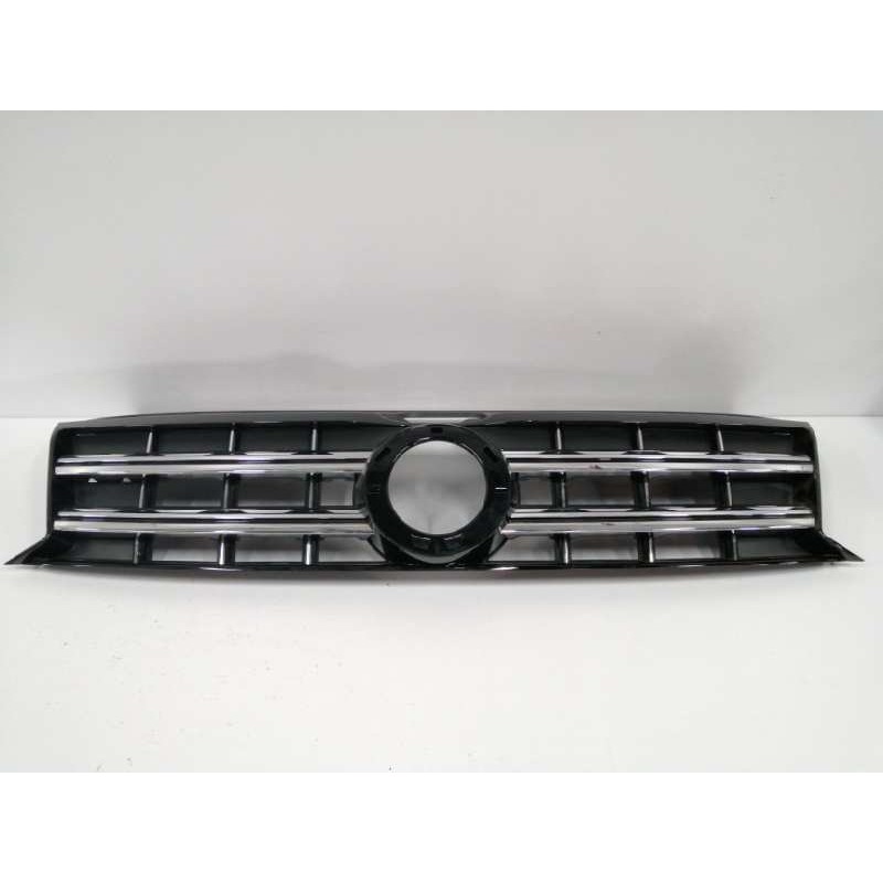 Recambio de rejilla delantera para volkswagen amarok comfortline doublecab 4motion referencia OEM IAM 2H6853651B  