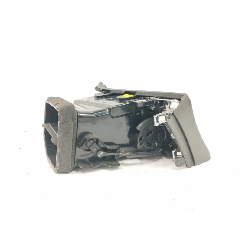 REJILLA AIREADORA LADO IZQUIERDO