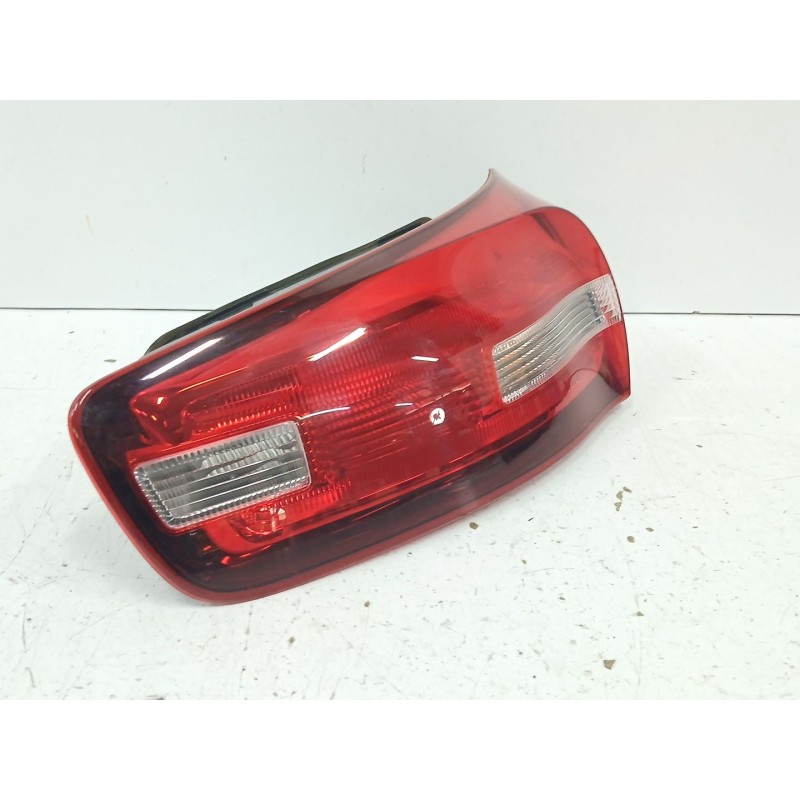 PILOTO TRASERO DERECHO