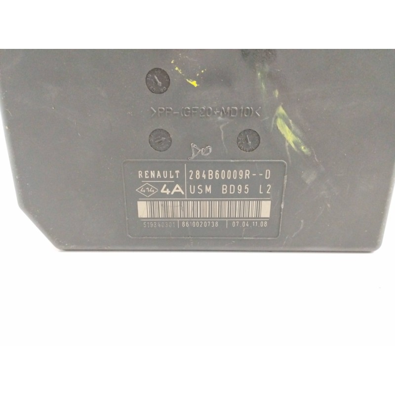 CAJA RELES / FUSIBLES