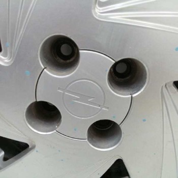 Recambio de llanta para opel vectra a 2.0 referencia OEM IAM 2150105 6JX15 ET49 KJ