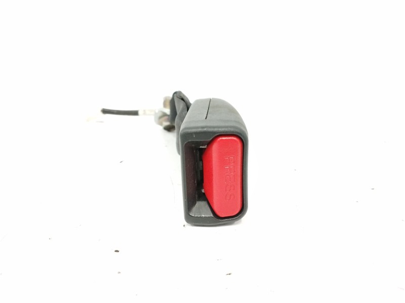 Recambio de enganche cinturon central para nissan pulsar (c13) 1.5 turbodiesel cat referencia OEM IAM  TRASERO 