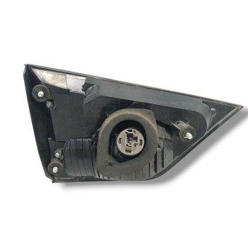 Recambio de piloto trasero derecho interior para mitsubishi outlander (cw0) 2.0 di-d cat referencia OEM IAM 8331A006  