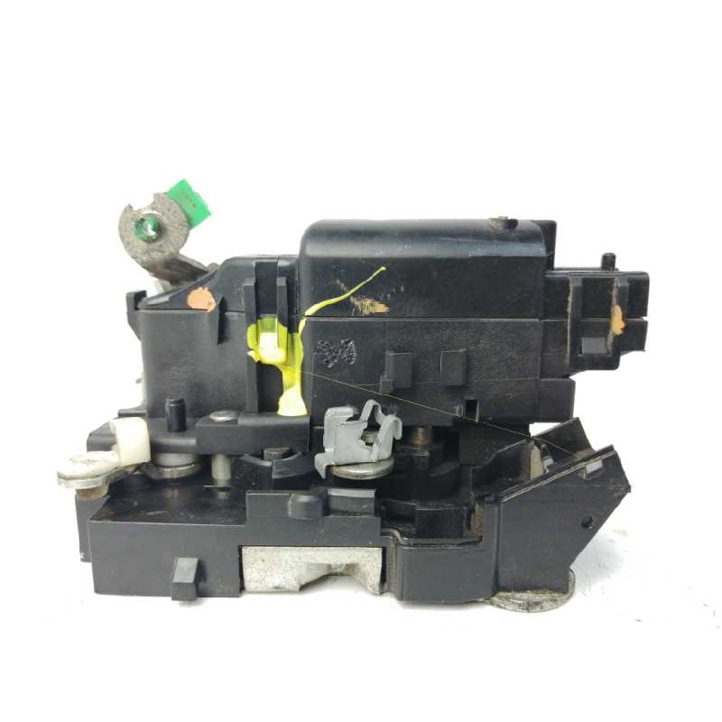 Recambio de cerradura puerta delantera derecha para iveco daily ka 2.3 diesel cat referencia OEM IAM 5801352922  