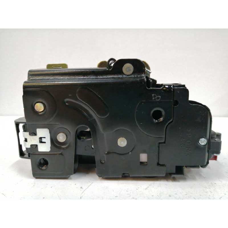 Recambio de cerradura puerta trasera izquierda para volkswagen golf v berlina (1k1) referencia OEM IAM 3D4839015A  