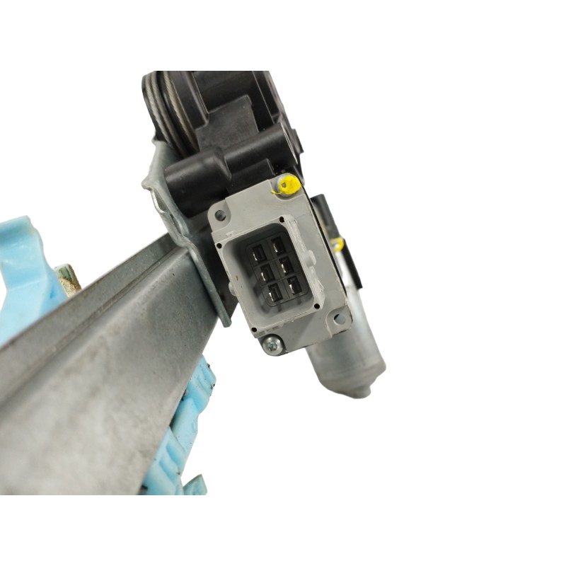 ELEVALUNAS TRASERO DERECHO